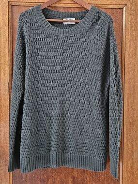 Old Navy Men's Charcoal Waffle Crewneck Sweater